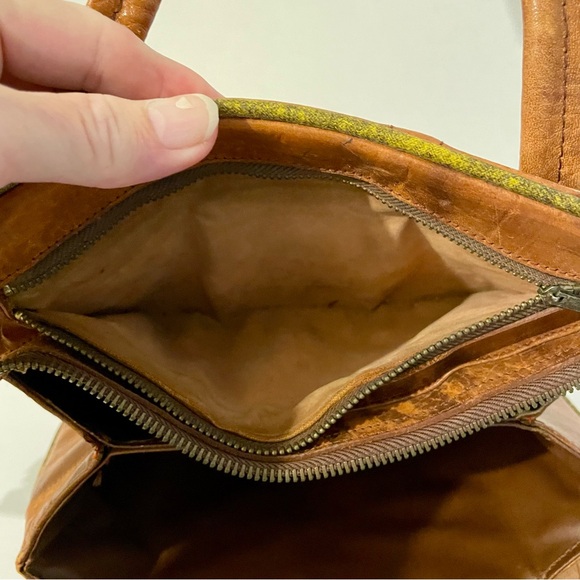 Vintage Mexican Leather Tooled Boho Purse Brightly Painted Flowers Lacing 70’s - Picture 10 of 16